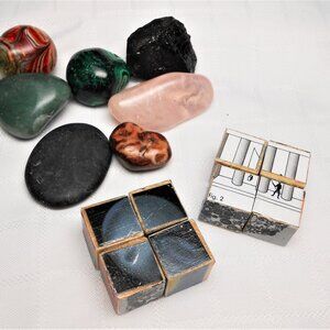 No. 2 Mini 10-sided puzzle with 8 collages pieces